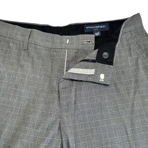 Banana‎ Republic Men's 33x32 Gray Plaid Pants